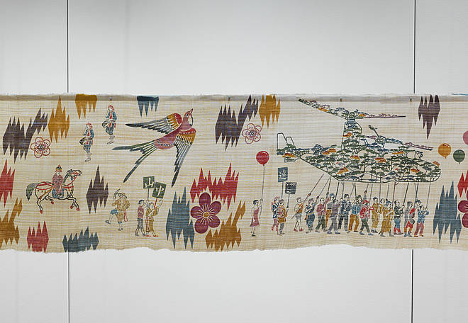 “Parade From Far Far Away” (detail). Bingata technique on banana leaf fiber, 2014. View from “On Okinawa: Collections from the Past and the Future,” photo: Jens Ziehe